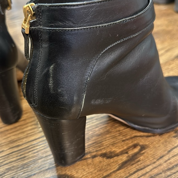 Fendi Black Leather Buckle Ankle Boots - Picture 4 of 9